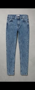 Damen Jeans – Skinny, helle Waschung, Used-Look Gr. 36 sehr schmal geschnitten – Blau