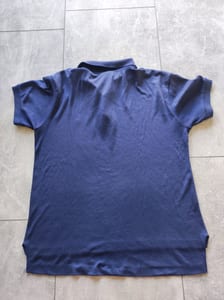 Herren Dunkelblaues Polo-Shirt mit Knopfleiste – Größe M – Bild 4 von 4
