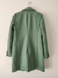 Damen Grüner Mantel, doppelreihig, knielang – Bild 6 von 6