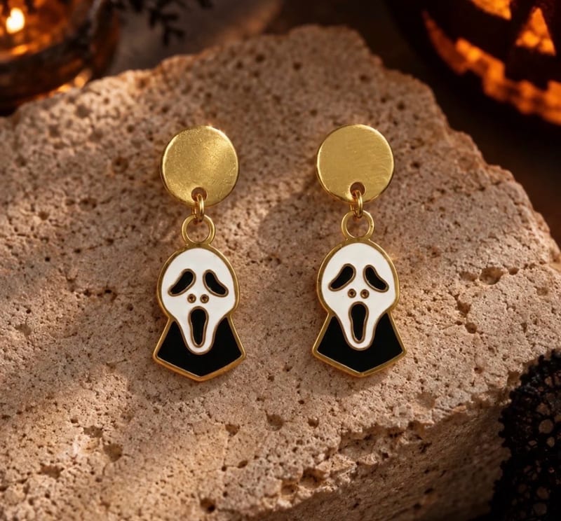 Damen Halloween Ohrhänger mit Geistermaske – Gold und Schwarz-Weiß – Bild 2 von 3