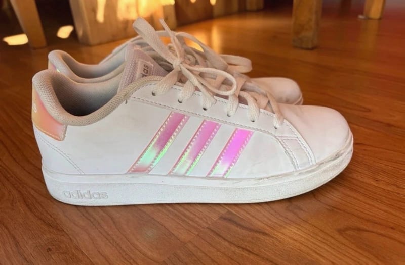Damen Weiße Sneaker mit schillernden Streifen – Halbschuh – Größe 38 – Bild 3 von 6