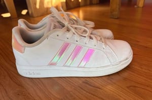 Damen Weiße Sneaker mit schillernden Streifen – Halbschuh – Größe 38 – Bild 3 von 6