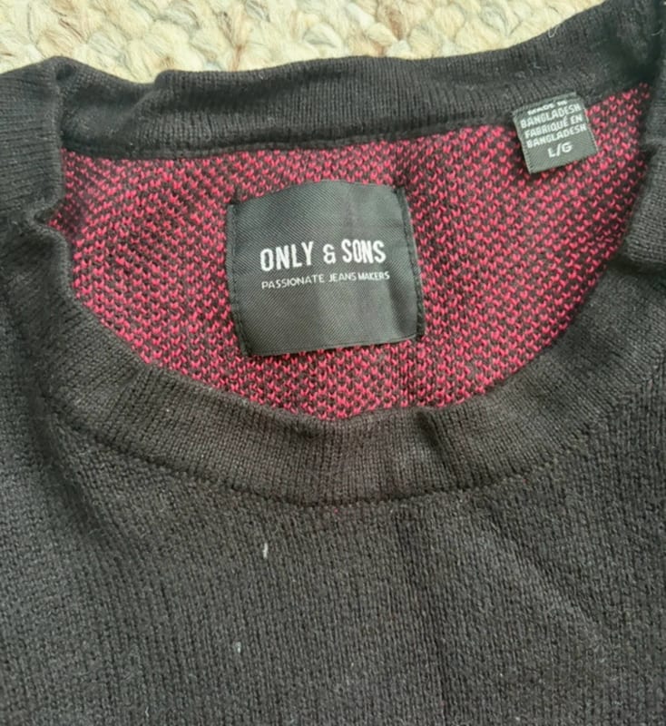 Herren only&Sons Schwarzer Strickpullover mit pinkem Pixel-Motiv – Größe L – Bild 3 von 4