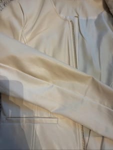 Damen Cremefarbene Kunstleder-Jacke mit Reißverschluss – Größe M/L – Cremeweiß – Bild 8 von 9
