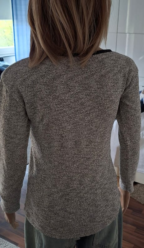 Damen Pullover Shirt Herbst tailliert grau mit Motiv 36/S Pullover – Größe 36 – Grau-schwarz – Bild 3 von 6