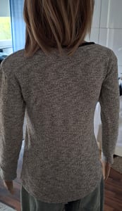 Damen Pullover Shirt Herbst tailliert grau mit Motiv 36/S Pullover – Größe 36 – Grau-schwarz – Bild 3 von 6