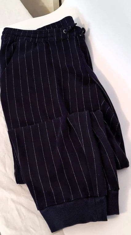 Damen Dunkelblaue Schlupfhose, Esprit, Größe 38 Bündchen am Beinabschluss bequem – Bild 10 von 11