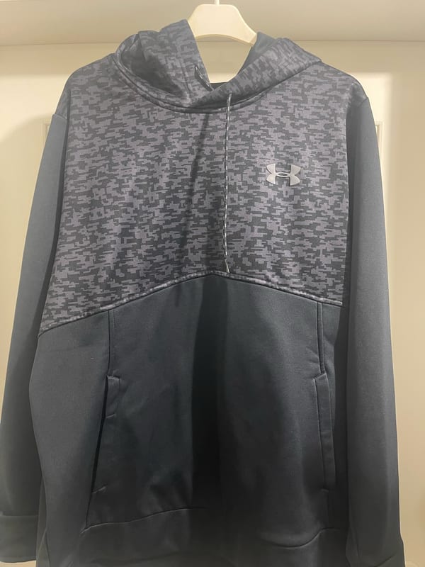 Herren Kapuzenpullover Under Armour – Größe L – Grau/Schwarz – Bild 2 von 3
