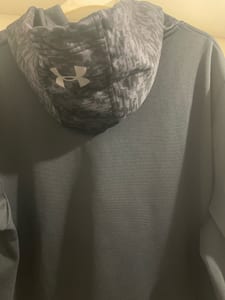 Herren Kapuzenpullover Under Armour – Größe L – Grau/Schwarz – Bild 3 von 3