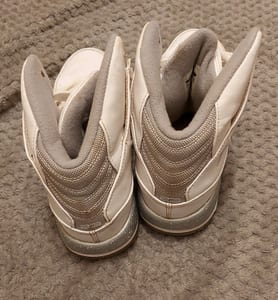 Damen Weiße High-Top-Sneaker mit Silber-Details – Größe 39 – Bild 3 von 5