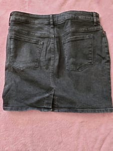 Damen Jeansrock, kurz – Größe M – Schwarz – Bild 2 von 2