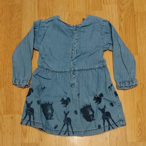 Mädchen Jeanskleid mit Waldtier-Motiven, langarm – Größe 92 – Blau – Bild 2 von 3