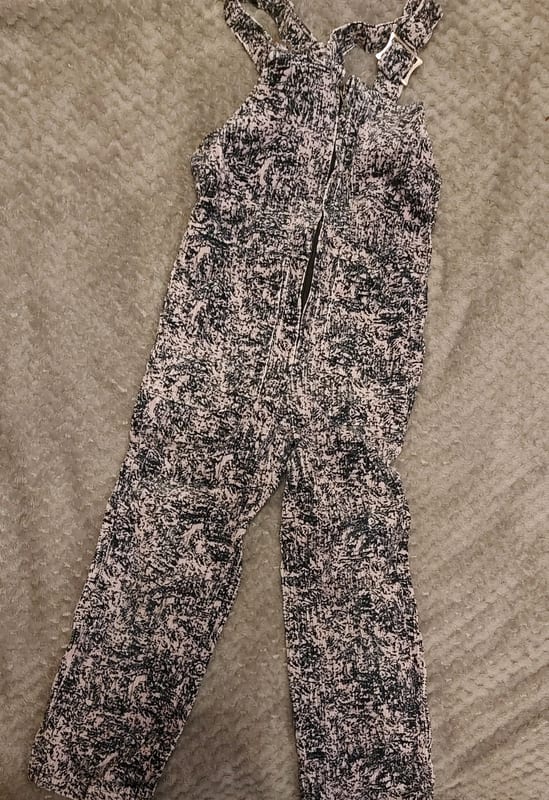 Mädchen Latzhose – Größe 104 – Schwarz/Rosa