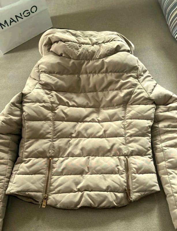 Damen Tolle Winterjacke neuwertig beige von Zara – Größe 34 – Bild 6 von 12