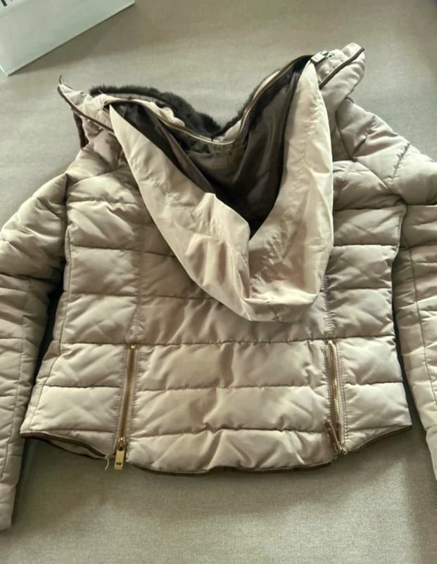 Damen Tolle Winterjacke neuwertig beige von Zara – Größe 34 – Bild 7 von 12