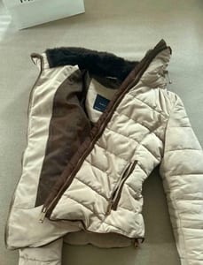 Damen Tolle Winterjacke neuwertig beige von Zara – Größe 34 – Bild 9 von 12