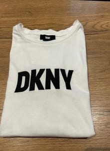 Damen Tolles TShirt Oberteil von DKNY weiß – Größe 38 – Bild 5 von 6