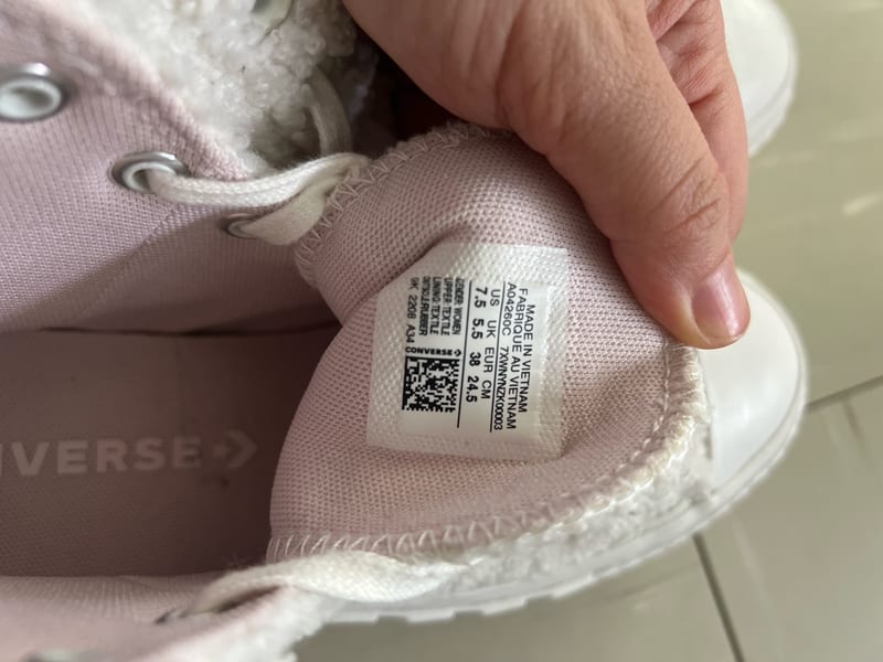 Damen Hohe Sneaker mit Teddyfell und Plateausohle – Größe 38 – Weiß – Bild 9 von 9