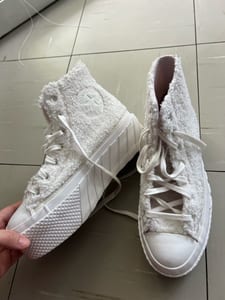 Damen Hohe Sneaker mit Teddyfell und Plateausohle – Größe 38 – Weiß – Bild 2 von 9