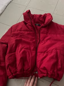 Damen Kurze rote Steppjacke mit Stehkragen – Größe XS – Bild 4 von 6