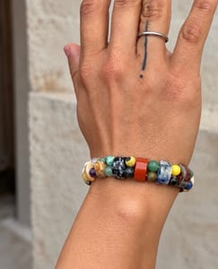 Damen Armband mit bunten Natursteinperlen – Stretch