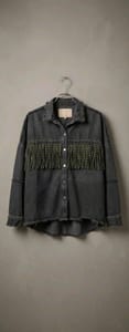 Damen Jeansjacke Denim-Overshirt mit Fransen + Nieten Woman Jacke Biker Jacke Gr. L/XL – Schwarz