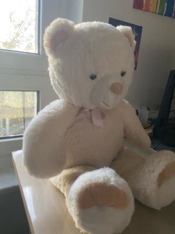 Großer cremefarbener Teddybär mit rosa Schleife – Bild 2 von 6