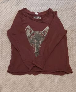 Damen Langarmshirt mit Wolfsmotiv – Größe M – Rot