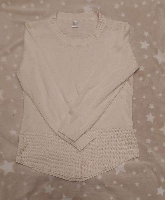 Damen weißer Strickpullover mit Rundhalsausschnitt – Größe L