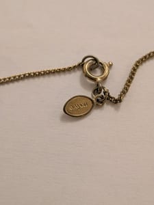 Damen Vintage Avon Feine Halskette mit drei dunklen Steinen – Goldfarben – Bild 5 von 5