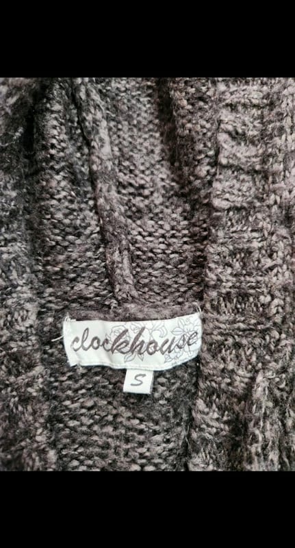 Damen Grau melierter Strickpullover mit Kapuze und Zopfmuster Clockhouse Gr. S – Bild 4 von 5