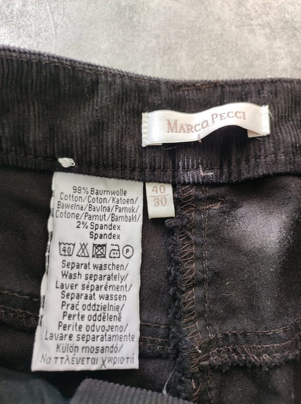 Damen Cordhose in Dunkelbraun, gerade geschnitten – Größe 40 – Bild 3 von 6