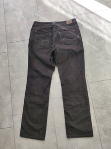 Damen Cordhose in Dunkelbraun, gerade geschnitten – Größe 40 – Bild 5 von 6