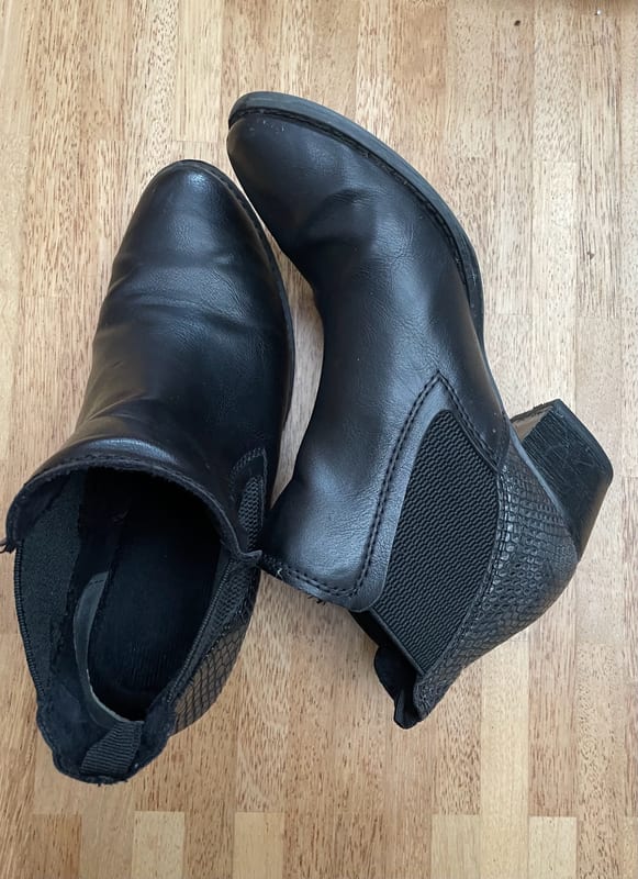 Schwarze Chelsea Boots mit Absatz – Damen – Größe 37 – Bild 2 von 8