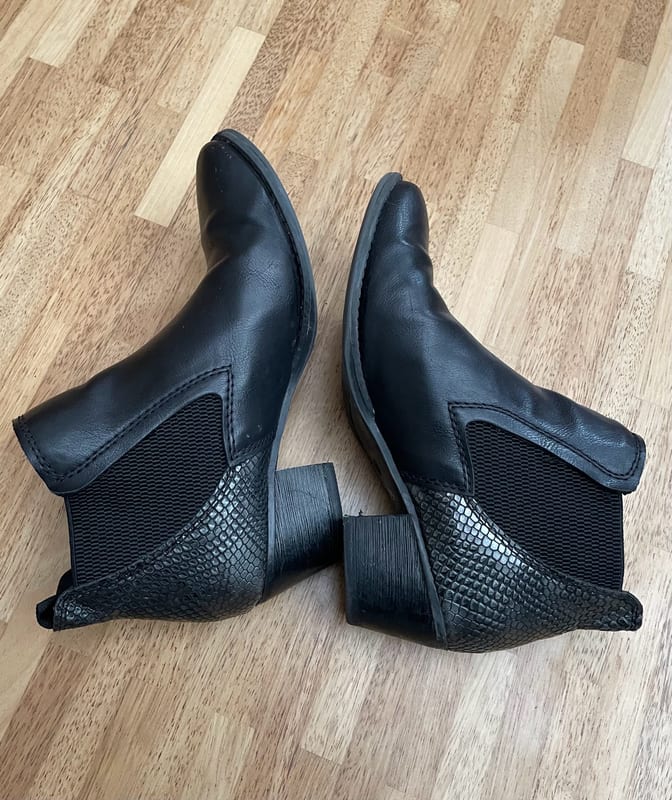 Schwarze Chelsea Boots mit Absatz – Damen – Größe 37 – Bild 4 von 8