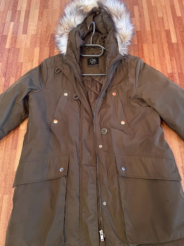 Damen Parka mit Kapuze und Kunstfellbesatz – Braun – Größe 38 – Bild 4 von 11