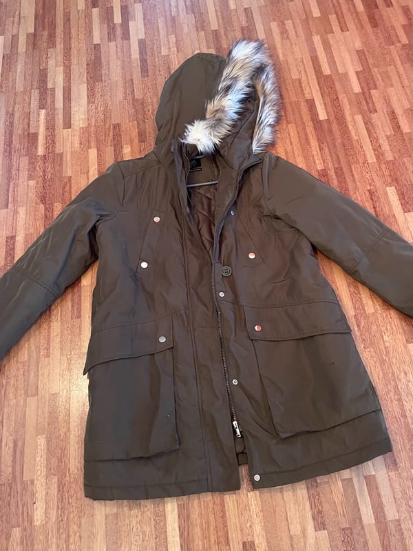 Damen Parka mit Kapuze und Kunstfellbesatz – Braun – Größe 38 – Bild 5 von 11