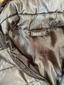 Gesteppte Damenjacke mit Kapuze – schwarz – Größe 38 – Bild 10 von 10