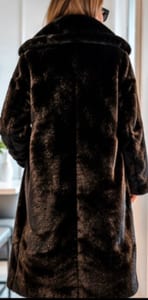 Damen BOSS Kunstfellmantel Schwarz | Luxus Felloptik Wie neu Größe 38 – Bild 2 von 11