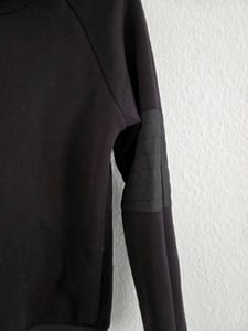 Damen Sport Hoodie Active Schwarz Pullover – Größe S – Bild 2 von 7