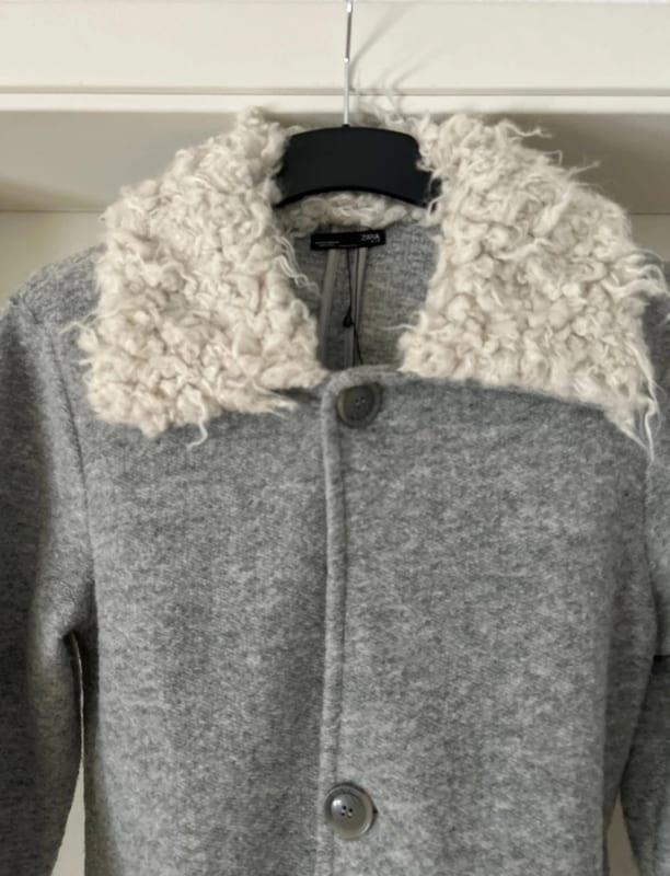 Damen Schöner Mantel Grau mit Fellkragen – Größe 34 – Bild 4 von 11