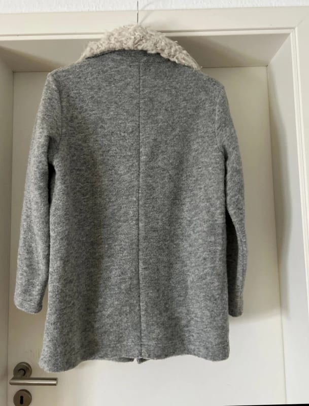 Damen Schöner Mantel Grau mit Fellkragen – Größe 34 – Bild 10 von 11