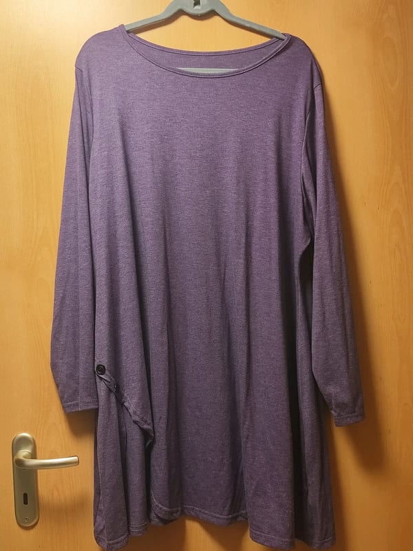 Damen Langarm-Tunika in Lila mit Knopfleiste seitlich – Oberteil – Größe 48 – Bild 2 von 6