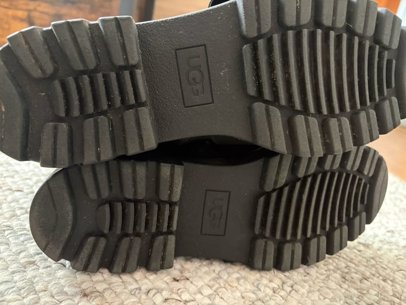 UGG Damen Schwarze Stiefeletten mit Schnürung und Schnallen – Größe 41 – Bild 3 von 5