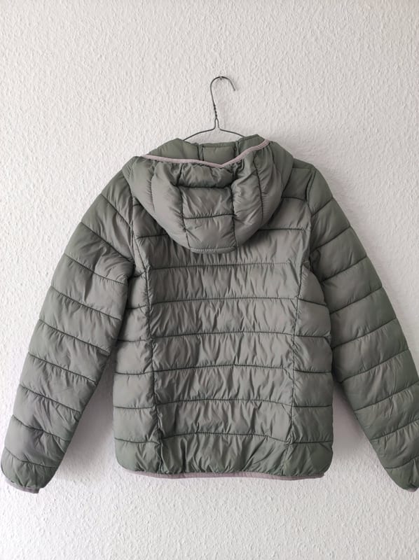 Damen Steppjacke mit Kapuze in Salbeigrün – Größe 36 – Bild 4 von 4