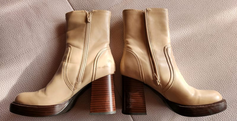 Damen Beige Stiefeletten mit Plateau und Holzabsatz Catwalk beige Gr. 36 – Bild 3 von 7