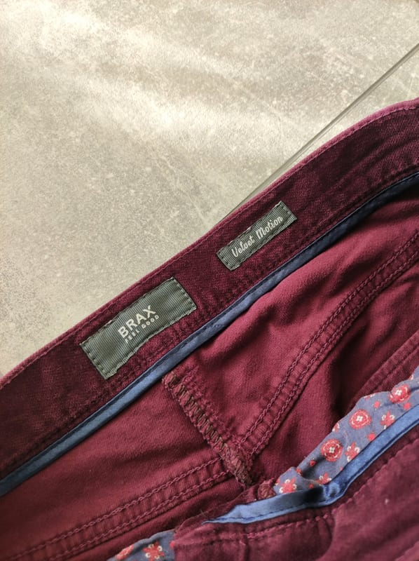 Damen Samthose in Bordeaux mit Fünf-Taschen-Schnitt – Größe 40 – Rot – Bild 3 von 5