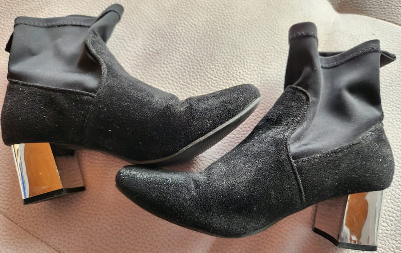 Damen Schwarze Stiefeletten mit Blockabsatz in Metallic-Optik BodyFlirt Gr. 37 – Bild 3 von 5