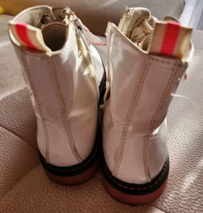 Weiße Lackstiefeletten mit rosa Sohle Mädchen Gr. 36 Catwalk – Bild 5 von 6