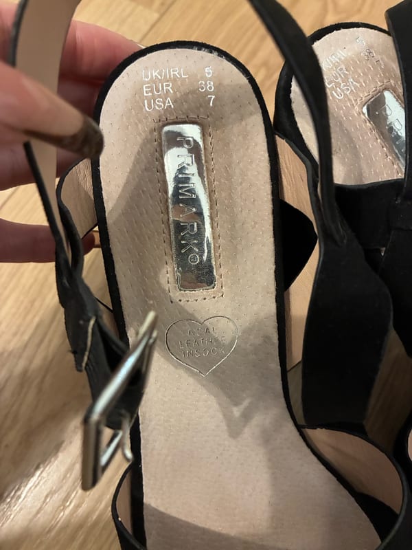 Damen Schwarze Sandaletten mit Blockabsatz und Riemchen – Größe 38 – Bild 2 von 2